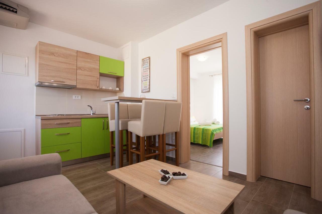 Apartments Mia 4&5 Baska Voda Exterior photo