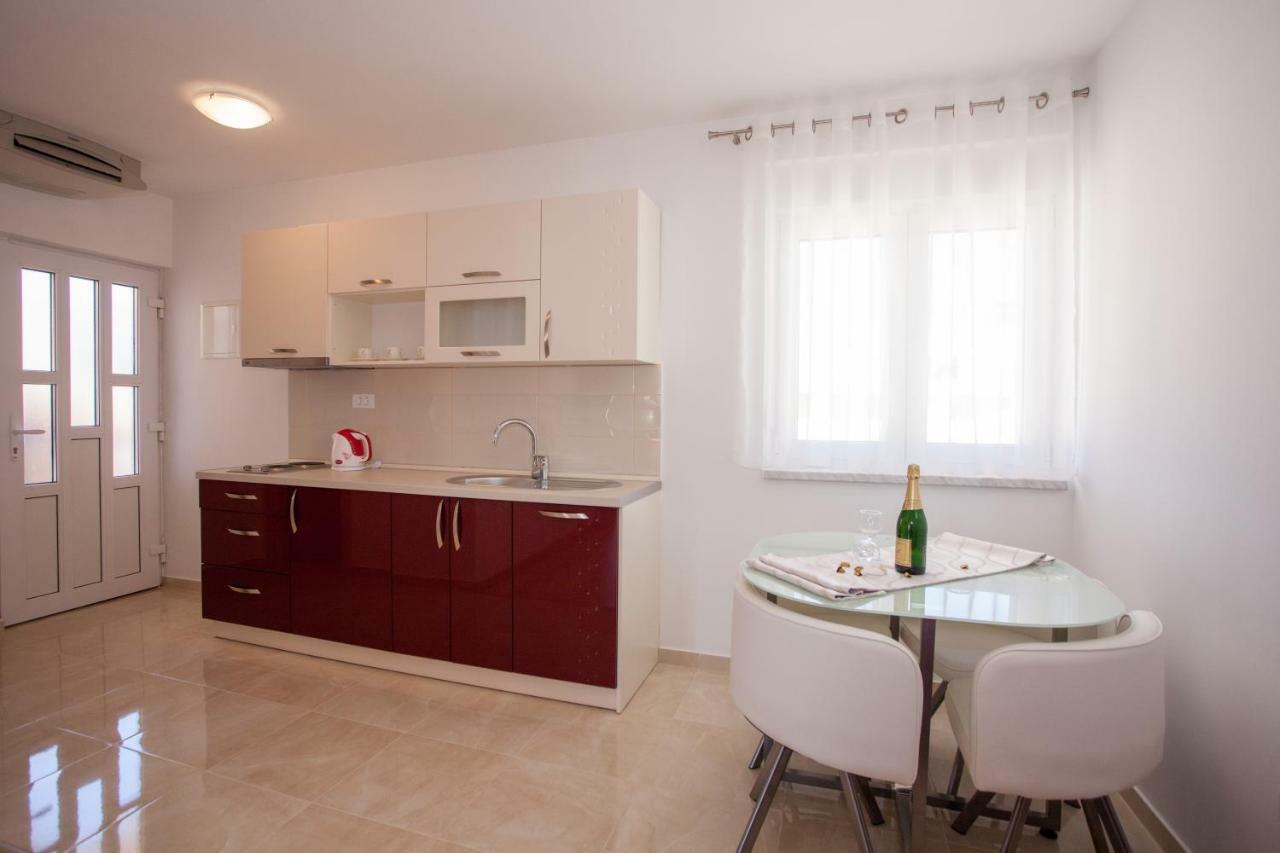 Apartments Mia 4&5 Baska Voda Exterior photo